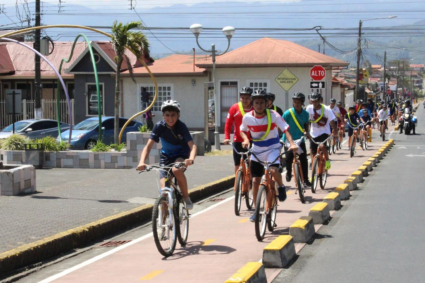 Ciclovía en Cartago